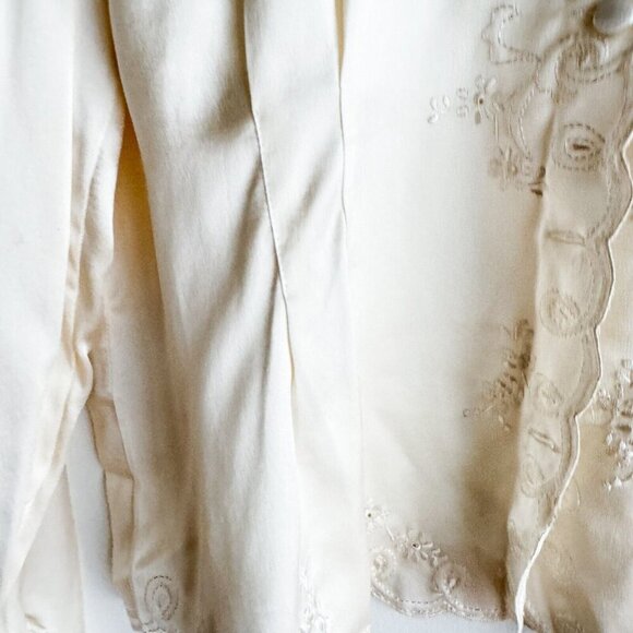 Vintage All Silk Ivory Embroidered Lace Detail Blouse M - Picture 7 of 10